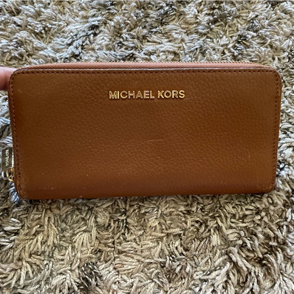 Michael Kors Wallet - Picture 1 of 4
